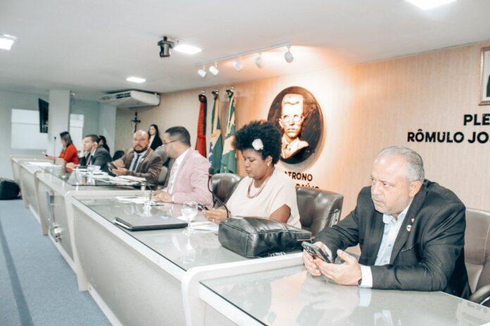 CMCG celebra o Dia Mundial do Autismo e debate melhorias nos serviços públicos