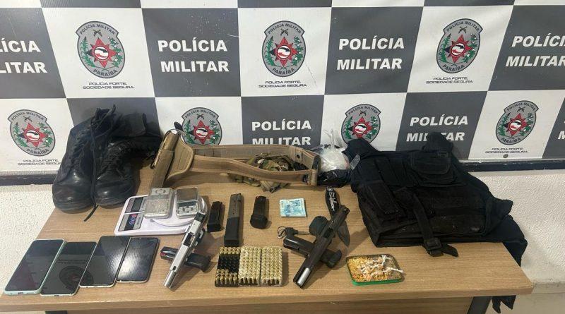 Em JP: Polícia Militar faz incursão no bairro São José e prende dupla em flagrante com armas e drogas