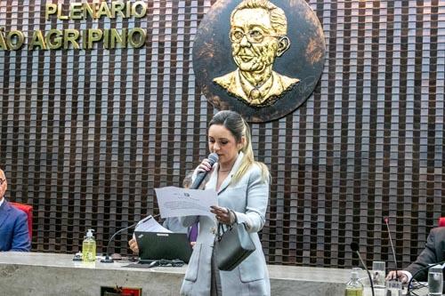 TCE-PB EMPOSSA ALANNA GALDINO NO CARGO DE CONSELHEIRA EM SESSÃO ESPECIAL