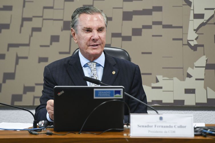 Moraes autoriza Collor a cumprir pena de 8 anos e 10 meses em casa
