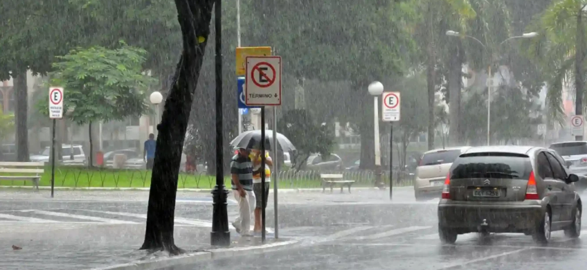 Inmet emite alerta de chuvas para 20 municípios da Paraíba; veja quais são e cuidados recomendados