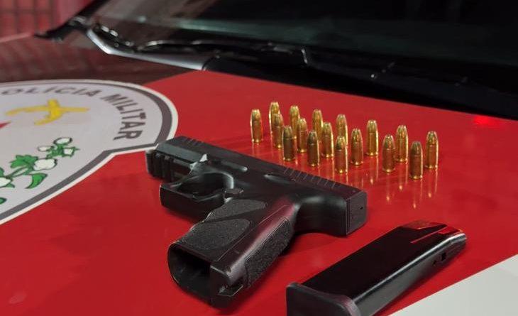Polícia Militar apreende arma durante fiscalização de trânsito na cidade de Belém