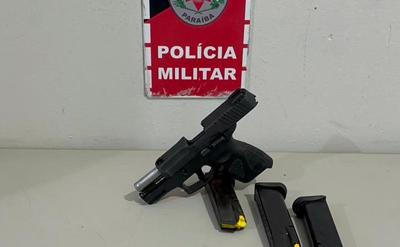 Polícia Militar apreende arma e drogas dentro de comunidade da cidade de Santa Rita