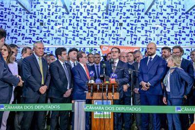 Solidariedade e PRD formalizam federação, em Brasília; Eduardo Carneiro comanda bloco na Paraíba