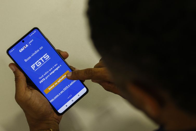 Caixa inicia distribuição de quase R$ 13 bilhões de lucro do FGTS