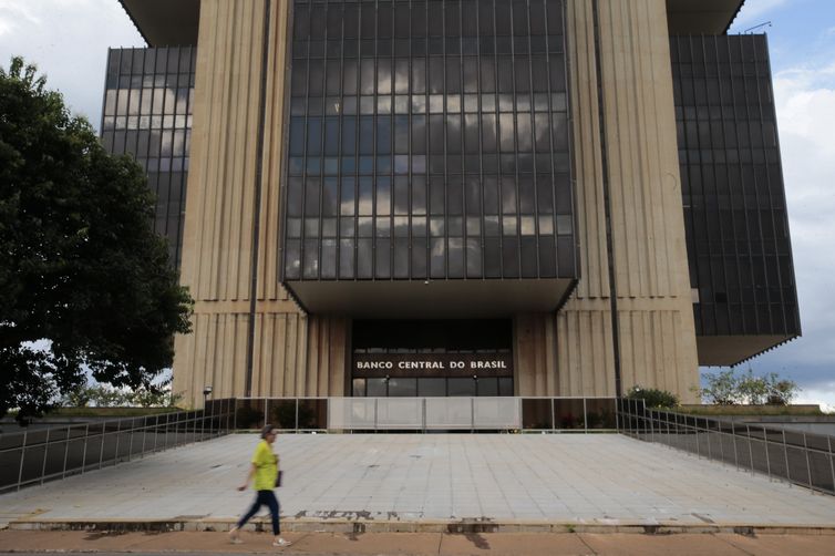 Mercado financeiro reduz previsão da inflação para 5,09%