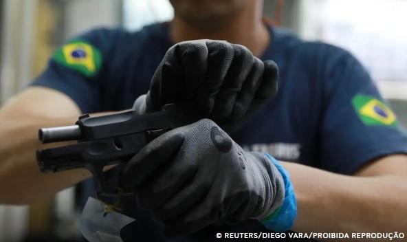 MPF questiona na Justiça plano para fiscalização de armas de CACs
