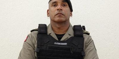 A Polícia Militar frustrou um ataque de uma facção criminosa, prendeu 5 suspeitos e apreendeu quatro armas de fogo na noite do último domingo (17), em