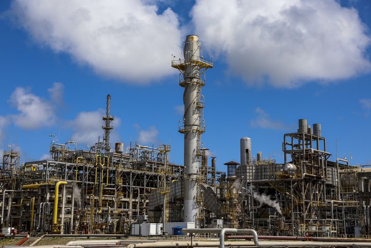 Brasil Soberano recebe elogios e sugestões de entidades industriais