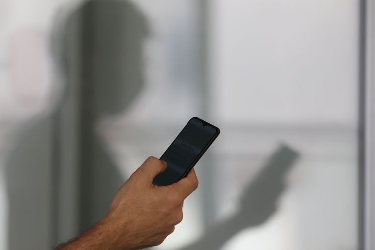 Governo vai migrar 4 milhões de contratos para app do consignado CLT