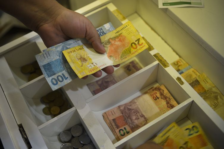 INPC soma 5,13% em 12 meses e apresenta cinco quedas seguidas