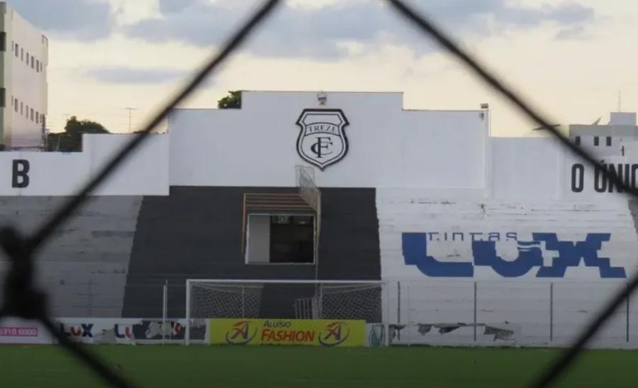 Treze lança Escolinha de Futebol Feminino e realiza aula experimental no Presidente Vargas