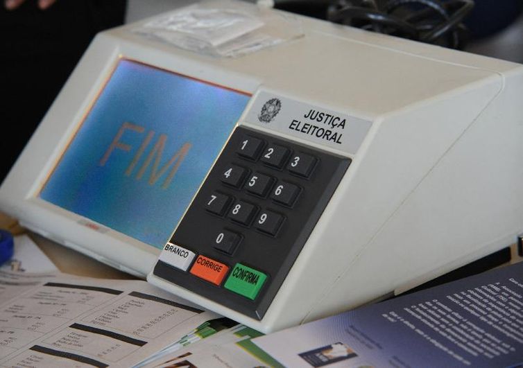Com vetos, Lula sanciona limite para inelegibilidade por Ficha Limpa