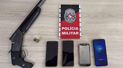 Polícia Militar prende mulher e recupera celulares em Cajazeiras