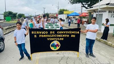 Prefeitura de Campina Grande promove desfile cívico com usuários da Semas no Distrito de Galante