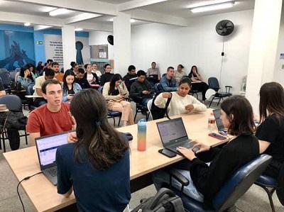 Sine de Campina Grande oferece 733 vagas de emprego por meio de empresas parceiras