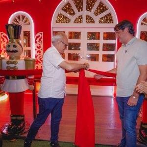 Cícero Lucena apresenta programação cultural de Natal e Réveillon e inaugura decoração natalina