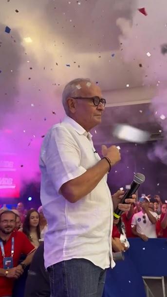 Cícero Lucena se filia oficialmente ao MDB e evento tem a participação de lideranças nacionais.
