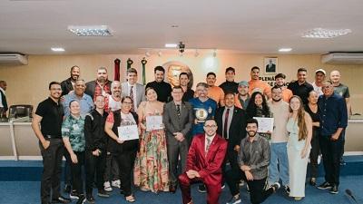 CMCG concede Medalha de Honra ao Mérito Municipal à Quadrilha Moleka 100 Vergonha