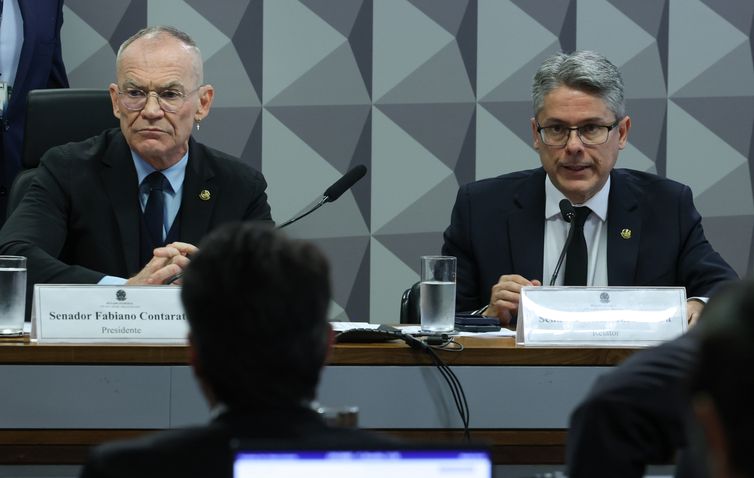 CPI do Crime ouve direção da PF e promotor que atua contra PCC