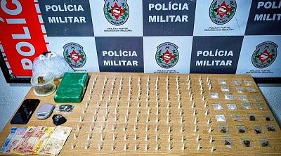 Homem que já tem passagem pela polícia por tráfico é preso novamente com drogas na Capital