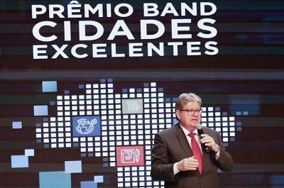 João Azevêdo prestigia premiação do Band Cidades Excelentes e destaca ações do Governo da Paraíba nos municípios