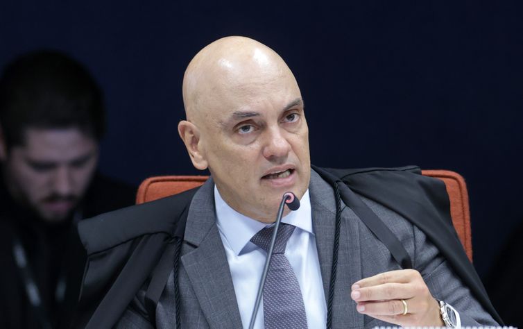 Moraes diz que militares não serão interrogados de farda pelo STF