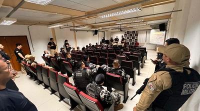 Operações no litoral sul resultam na apreensão de 3 armas de fogo, 5 veículos roubados e em 4 prisões