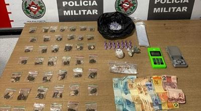 Polícia Militar apreende drogas que suspeito tentou arremessar em telhado de casa na Capital