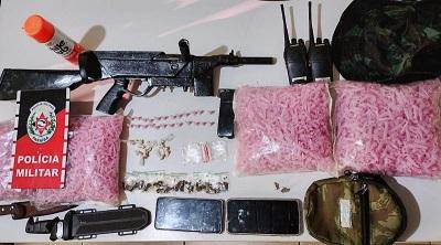 Dupla é presa com arma e drogas durante reforço da segurança no litoral sul da Paraíba