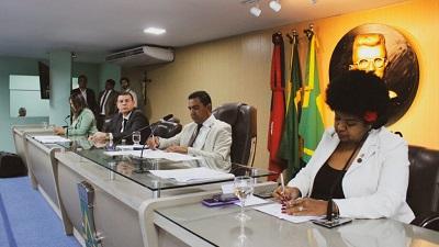 Vereadores apreciam veto do Poder Executivo