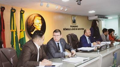 Vereadores debatem saúde, cultura e abastecimento de água em sessão ordinária