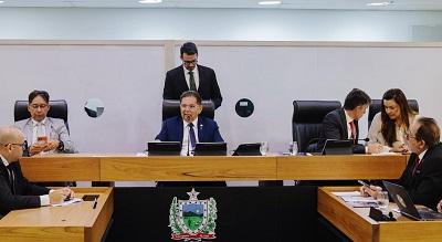 ALPB aprova homenagem a Shaolin, prioridade para exames em vítimas de violência e medidas contra burnout