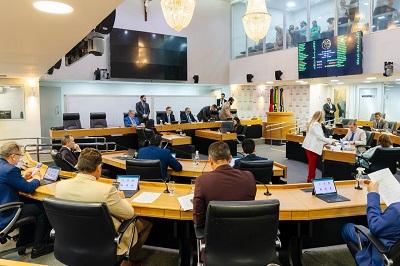 ALPB aprova projetos sobre segurança infantil, saúde e empreendedorismo na terceira idade