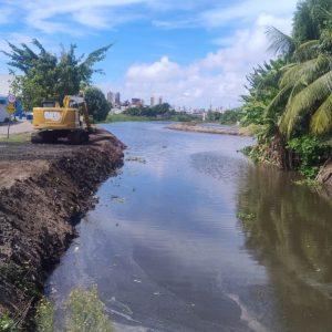 Defesa Civil de João Pessoa intensifica limpeza e desassoreamento de rios para o período de chuvas e prevenir inundações