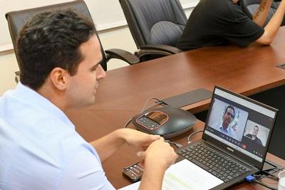 Governador Lucas Ribeiro firma convênio para pavimentação e destaca desenvolvimento urbano de Alagoa Grande