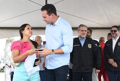 Governador Lucas Ribeiro reforça política de segurança com devolução de 500 celulares pela Operação Recupera