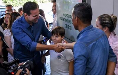 Lucas Ribeiro visita Hospital da Clipsi e destaca avanços com estadualização da unidade hospitalar