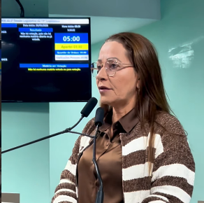 Vereadora Aninha Cardoso expõe precariedade e riscos de saúde nas condições de trabalho dos agentes de endemias no Município de Campina Grande.