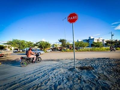 Obras do VLT: passagem de nível do Dinamérica é liberada e ligação temporária entre Bodocongó e Pedregal está em funcionamento