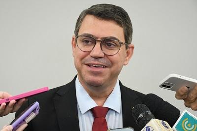 Dinho Dowsley confirma conversas com Hugo Motta e Nabor e admite possibilidade de apoiar pré-candidato do Republicanos ao Senado