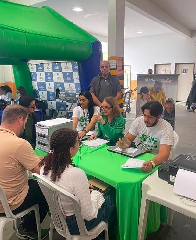 Prefeitura de Campina Grande e Rede Compras firmam parceria para gerar 100 oportunidades de emprego no município