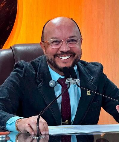 Saulo Germano apresenta projeto para incentivar reutilização solidária de materiais de construção