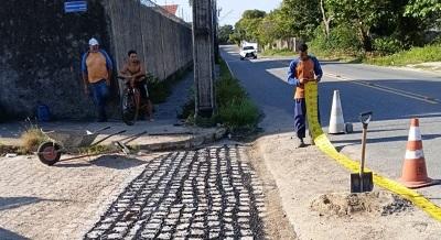 Seinfra continua com a operação tapa-buraco nesta quarta-feira em vários bairros