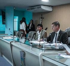 Vereadores cobram melhorias em serviços públicos durante sessão