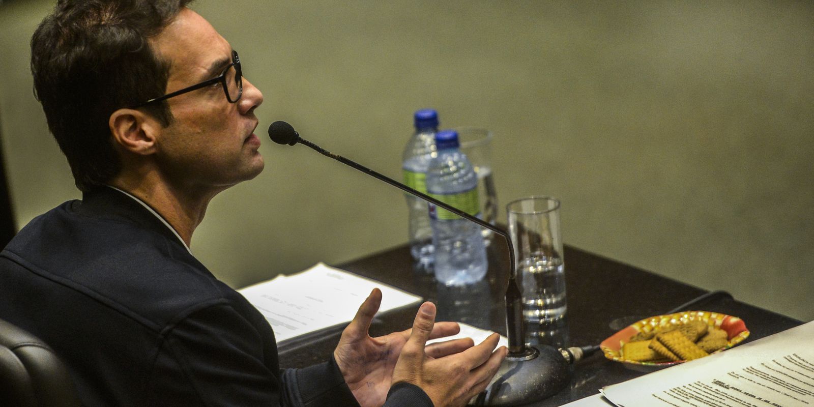 Justiça intima Jairinho a justificar apelação por morte de Henry Borel