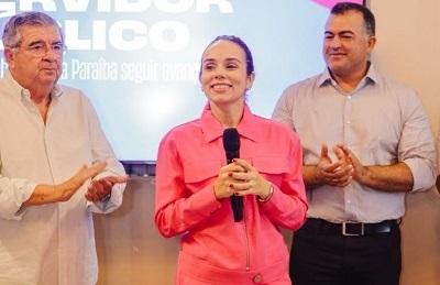 Primeira-dama Camila Mariz participa de café da manhã em homenagem ao Dia do Servidor Público